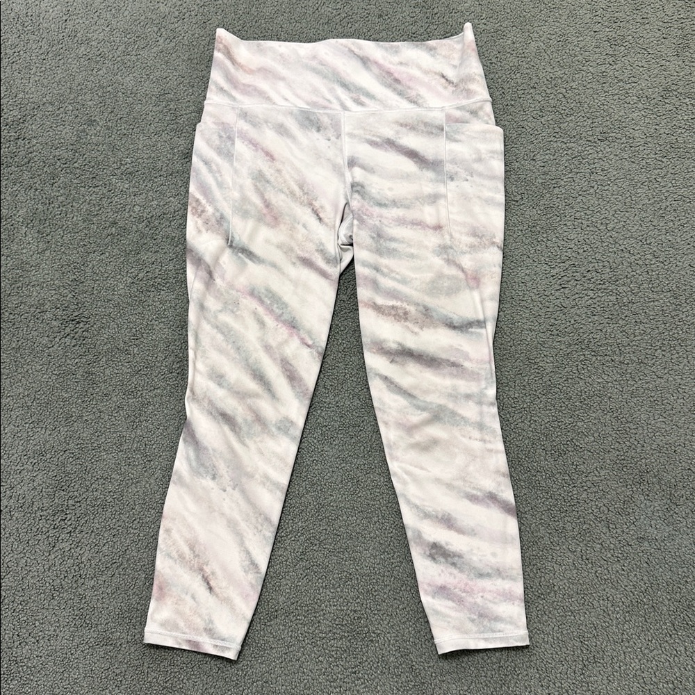 Athleta Salutation Stash Pocket II Printed 7/8 Tight L